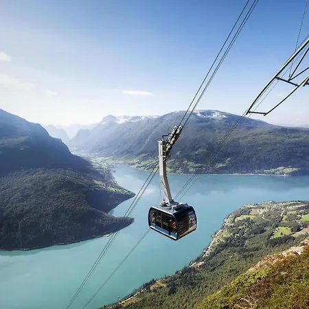 Hotel Loenfjord 4*