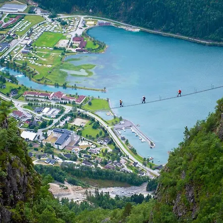 Loenfjord 3* Loen