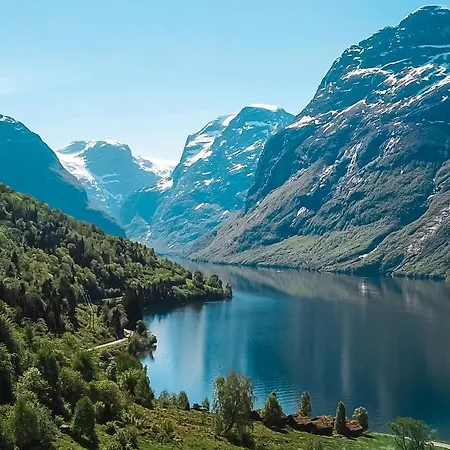 Hotel Loenfjord