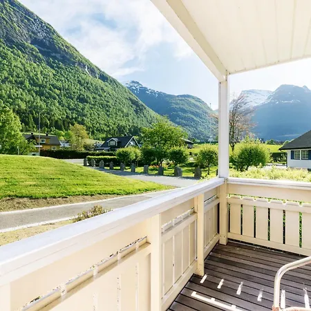 Loenfjord 酒店 卢恩