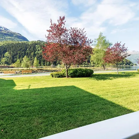 Loenfjord 4*