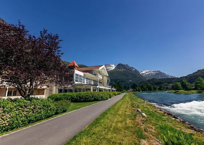 Loenfjord Loen