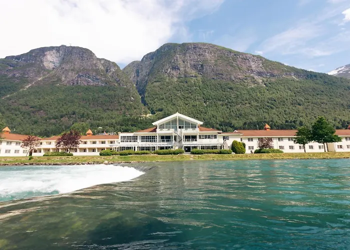 Loenfjord 3*