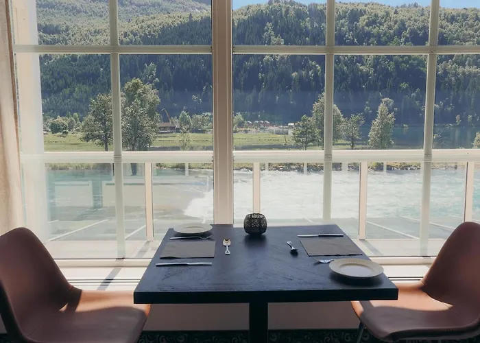 Hotel Loenfjord Loen