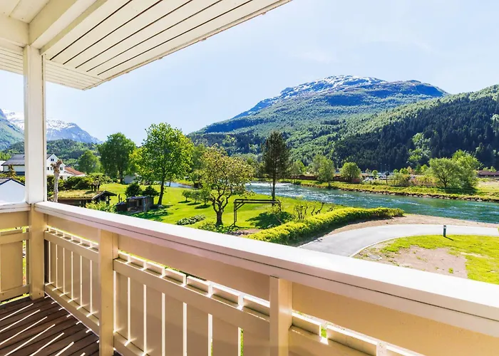Hotel Loenfjord Loen