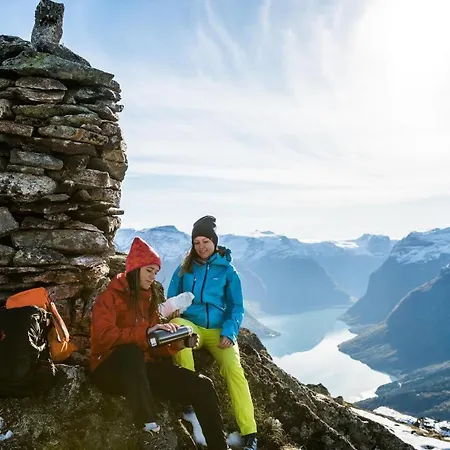 Loenfjord Отель
